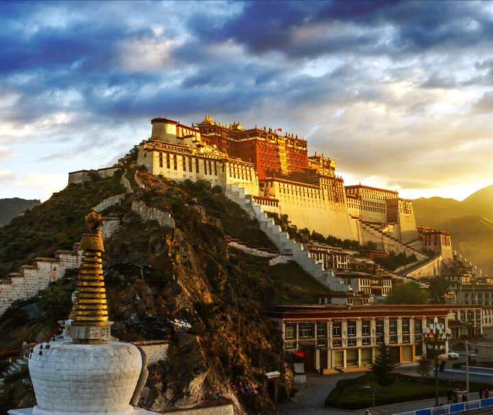 Potala Palace in Lhasa, a highlight of the Kathmandu to Kerung Tibet tour